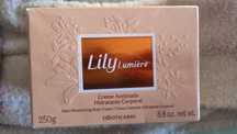 Creme Lily Lumiére