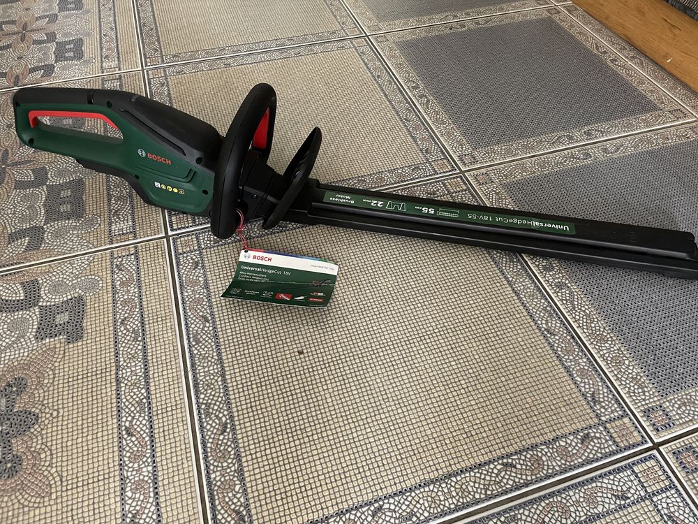 Bosch, akumulatorowe nożyce do żywopłotu 55cm, nowe