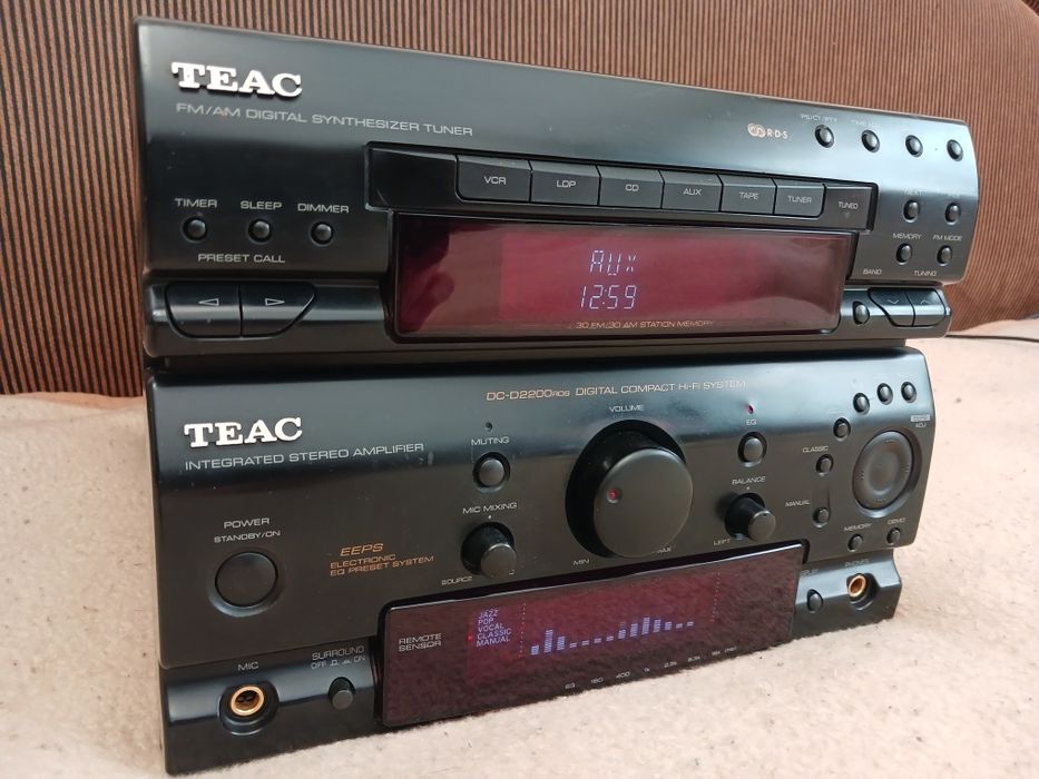 Teac DC-D2200RDS Усилитель/Тюнер