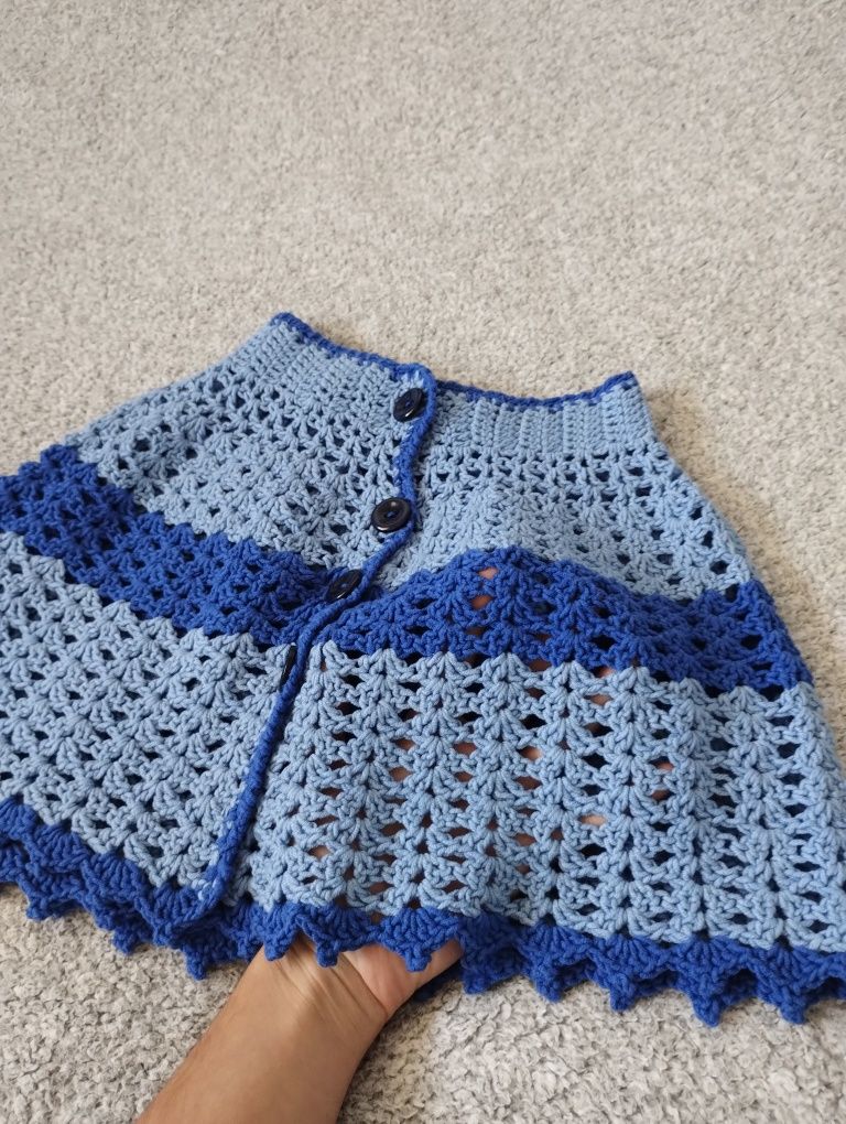 Dziewczęca niebieska ażurowa spódniczka unikat handmade 3-4 lata