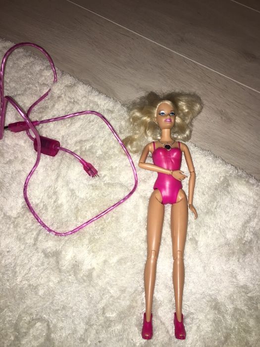 Lalka barbie z nagrywaniem