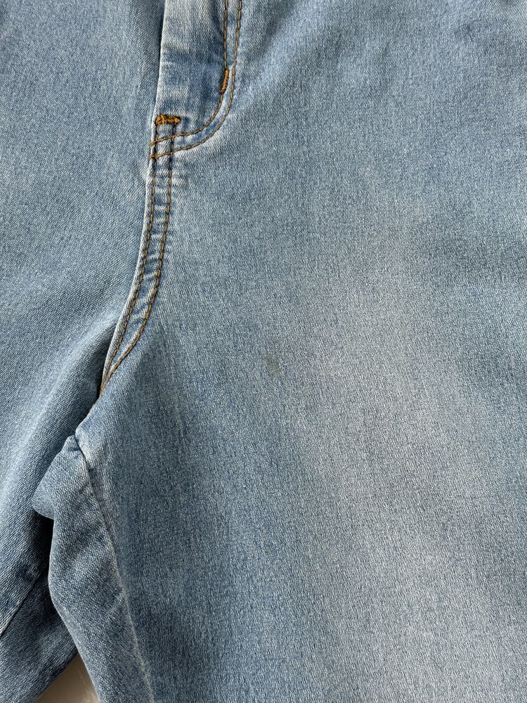 Spodnie jeansy rurki skinny z rozdarciami asos