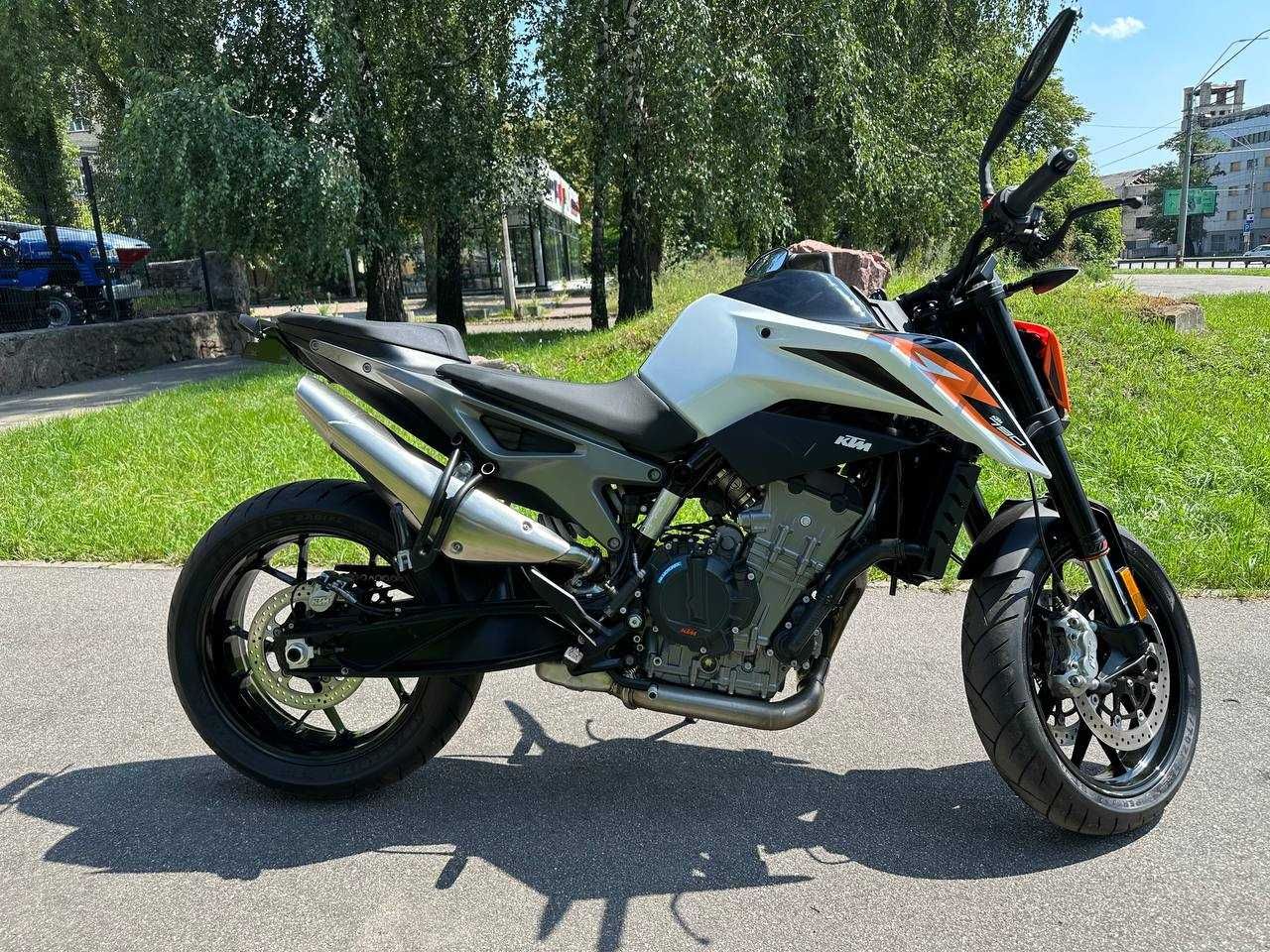 Мотоцикл KTM 790 Duke 2024 модельний рік 3048 км