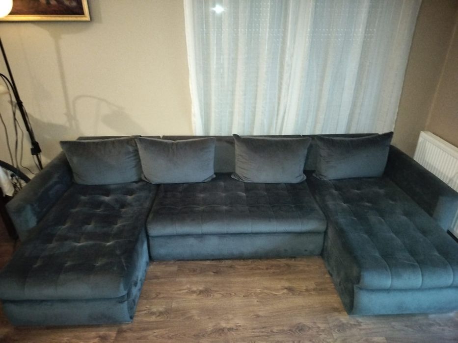 Duży narożnik z funkcją spania