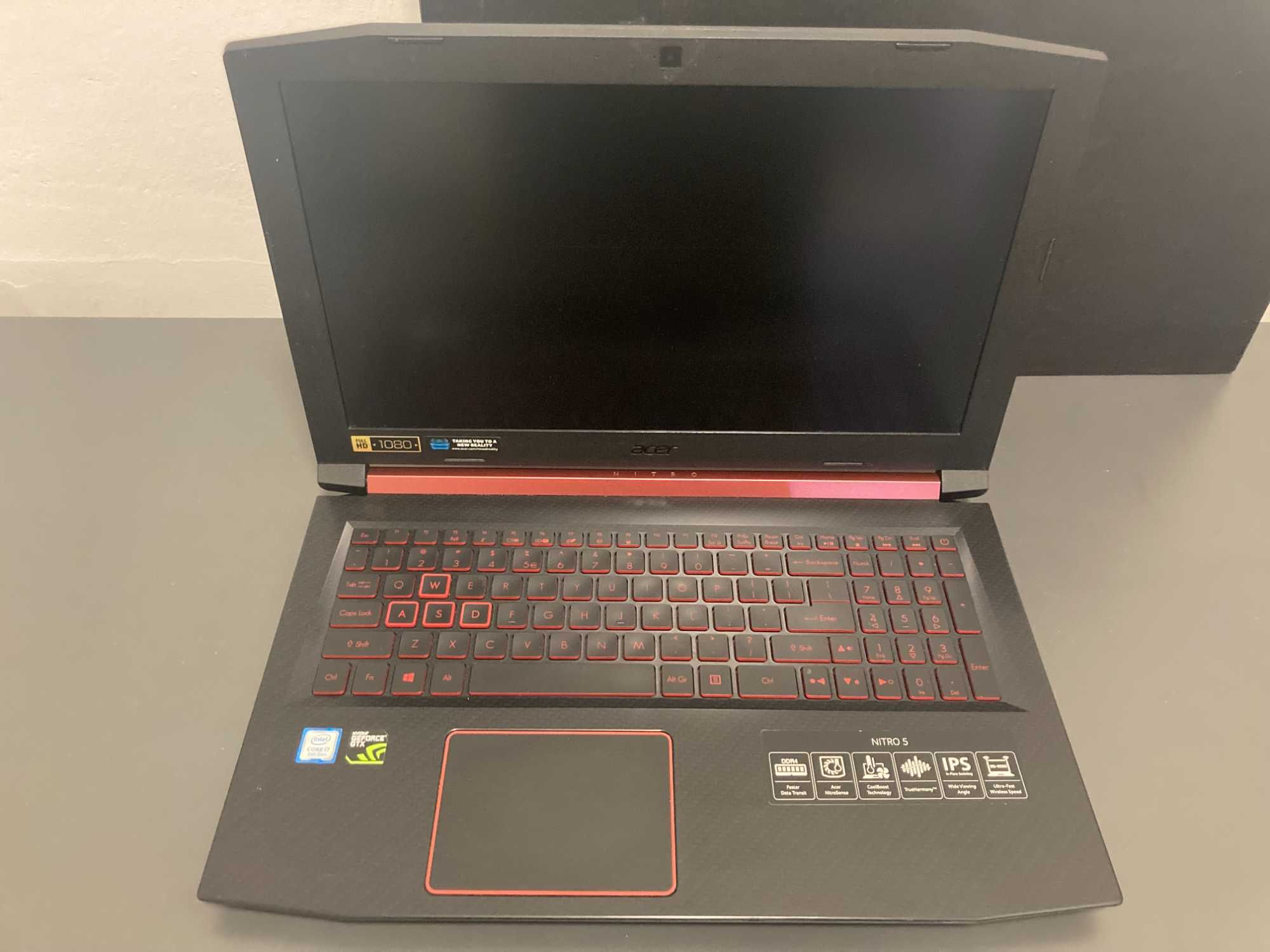 Laptop ACER Nitro 5 AN515-52/i7-8750H/8GB/1TB+128GB SSD