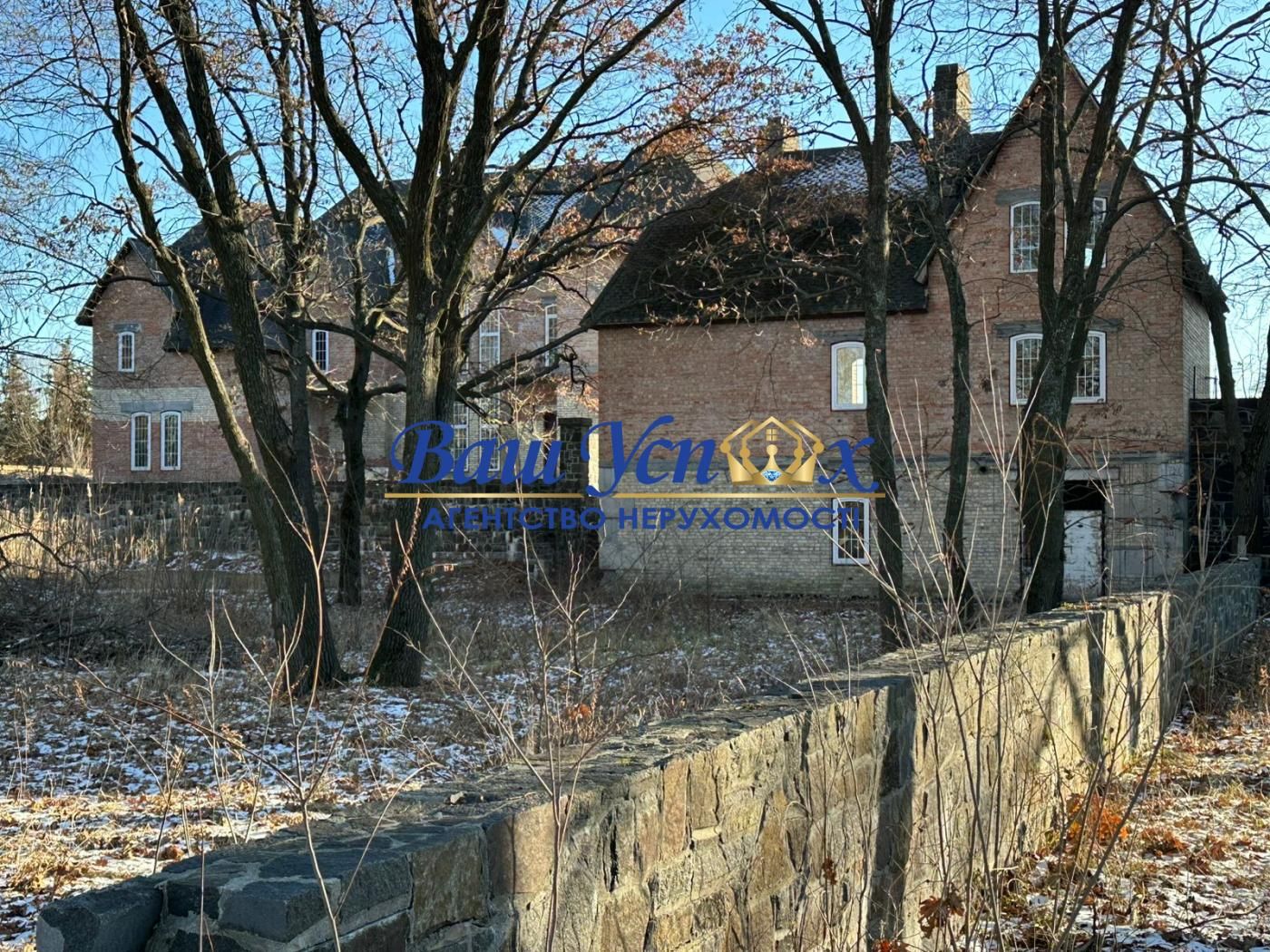 Продажа дома в Конча-Заспе с виходом на реку Днепр. Башта.