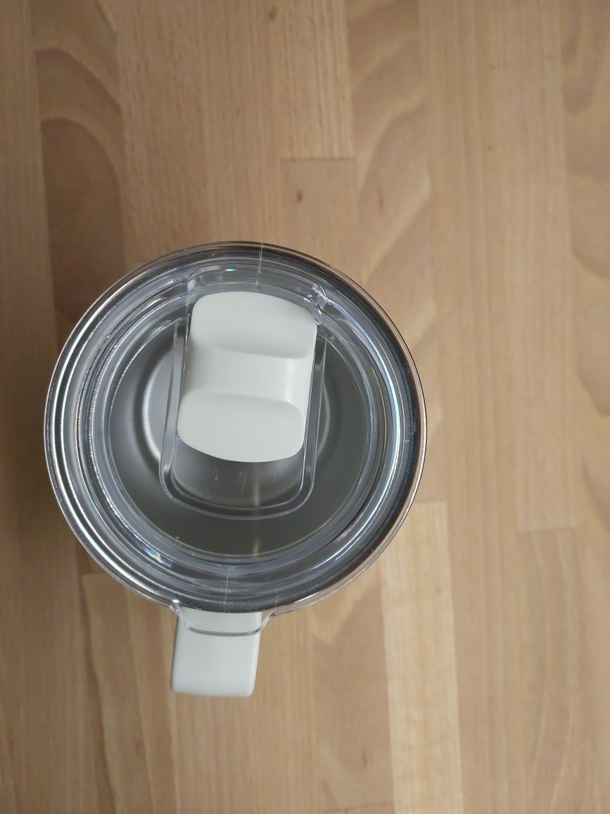 Kubek termiczny z uchem uchwytem turystyczny do biura 400ml z pokrywką