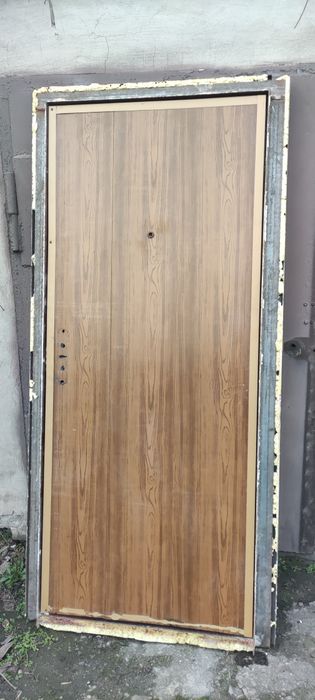 Двері металеві б/у