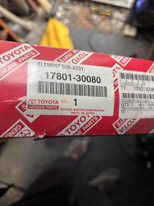 Воздушний фільтр Land Cruiser