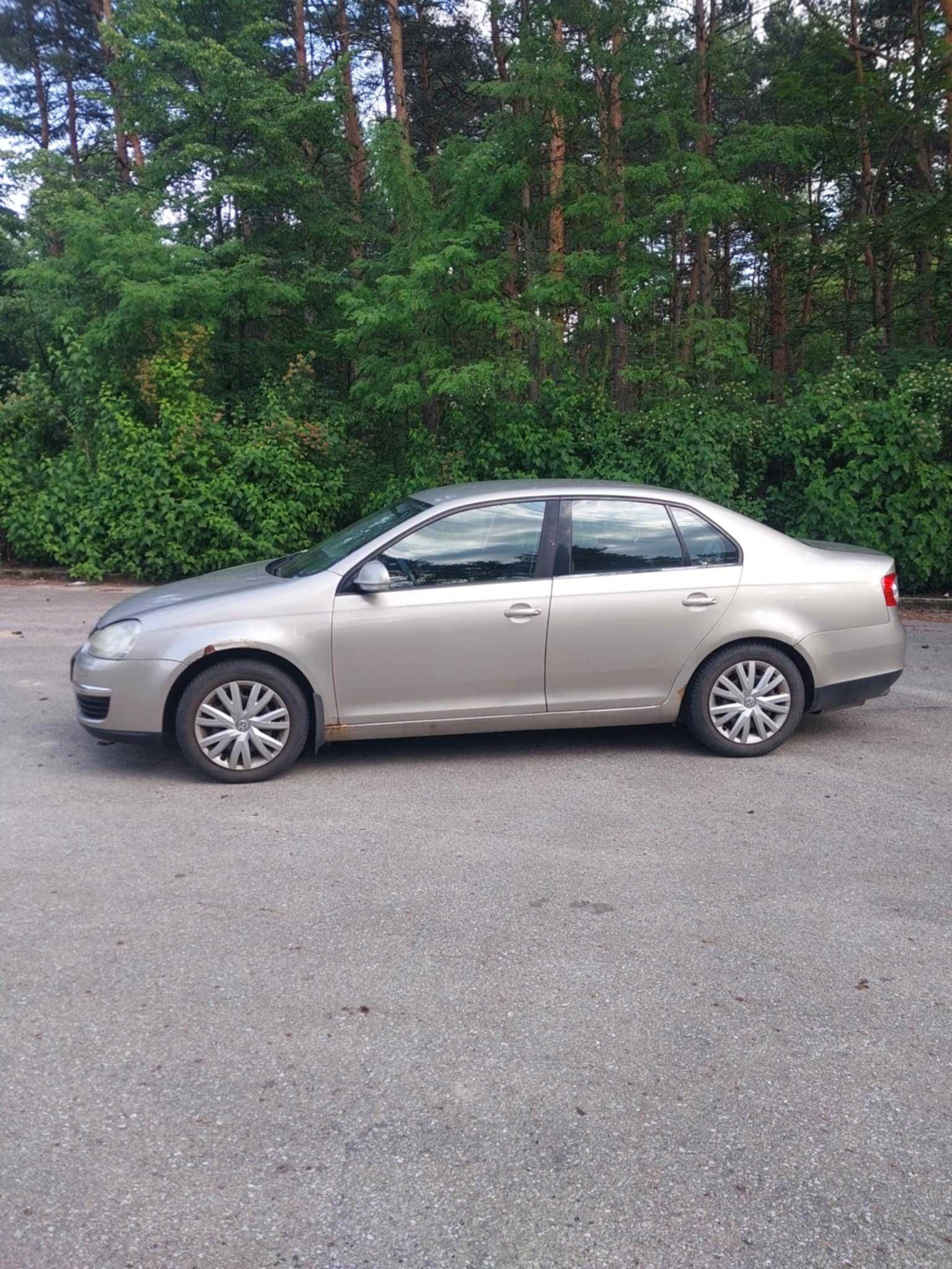 Volkswagen Jetta 2006 r. - 1.6  - GAZ