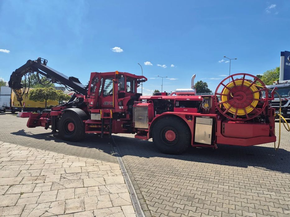 JAMA SBU8000 / MASZYNA DO TUNELÓW / SCALER / SKALOWNIK MECHANICZNY / 2 MASZYNY W OFERCIE / MŁOT EPIROC / 1 WŁ  Najtańsza w EU! 2 identyczne, nowy młotek, serwisowane,