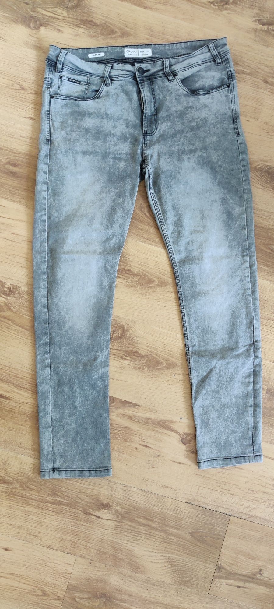 Spodnie jeansowe Cropp W34/L32