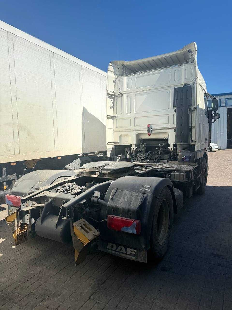 Тягач DAF XF 105.460 ЄВРО 5