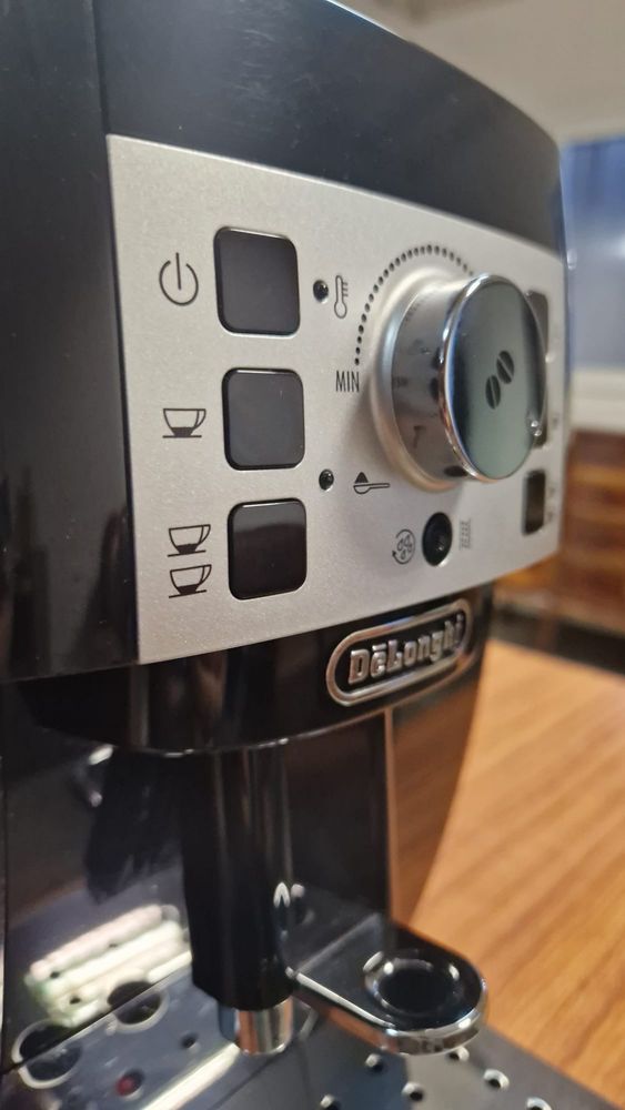 Maquina cafe automatica Delonghi Magnifica S