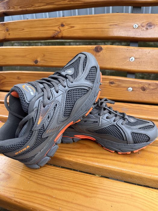 Кросівки BONA 36 розмір