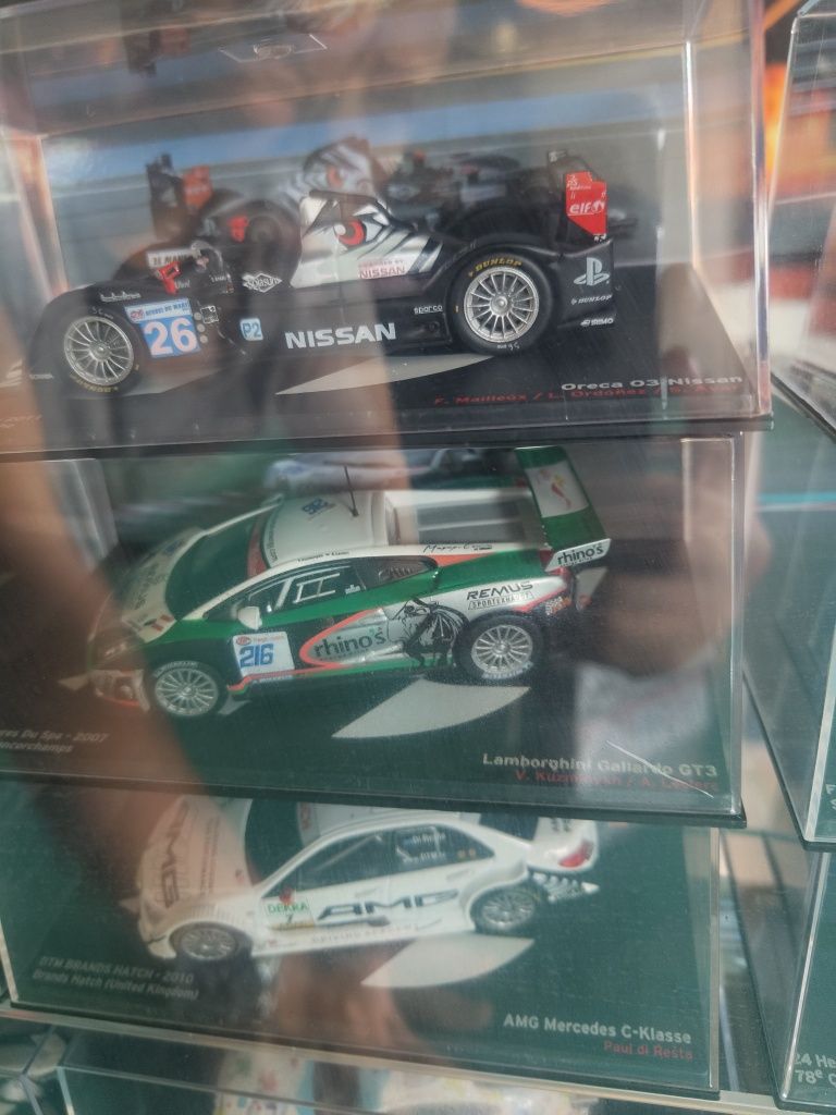 Vendo miniaturas 1:43 coleção velocidade e resistência FIA GT 24 horas