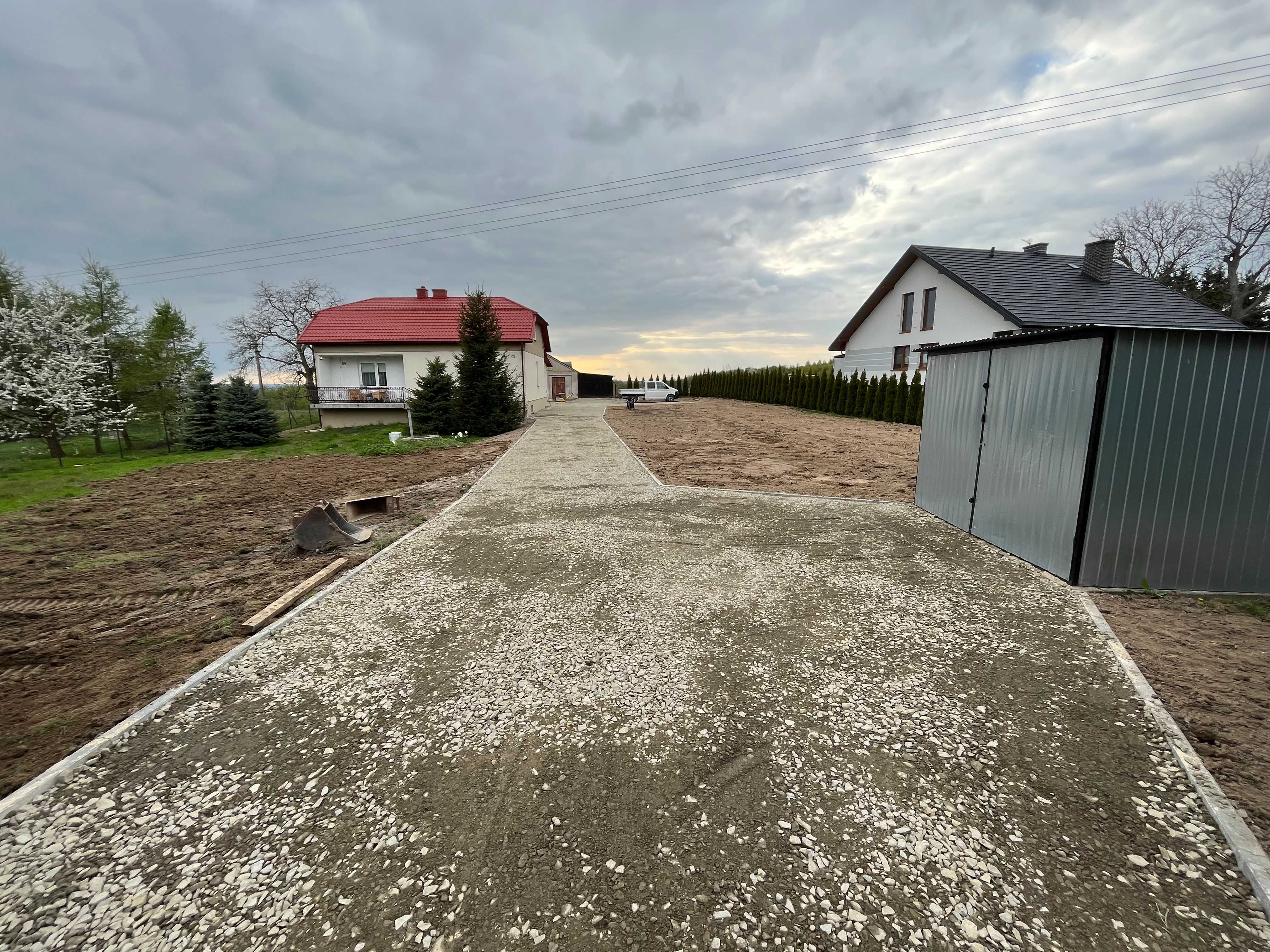 Budowa dróg dojazdowych, wjazdów, przepustów, układanie płyt drogowych