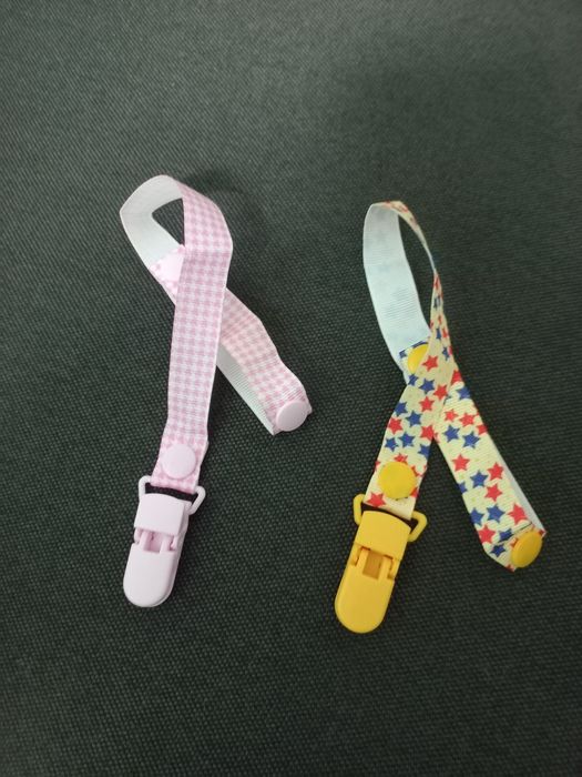 Тримач для пустушки/гризунка/ніблеру/брязкальця з кліпсою Різнок