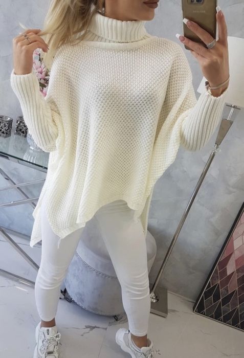 Biały sweterek kremowy / oversize