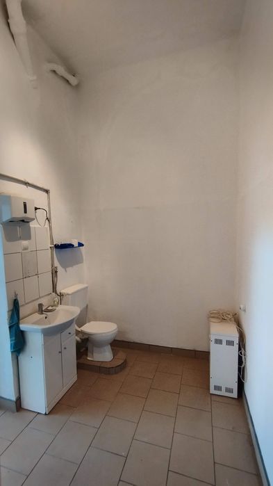 Wynajmę lokal użytkowy 75m2 Prudnik Rynek 13 możliwa sprzedaż