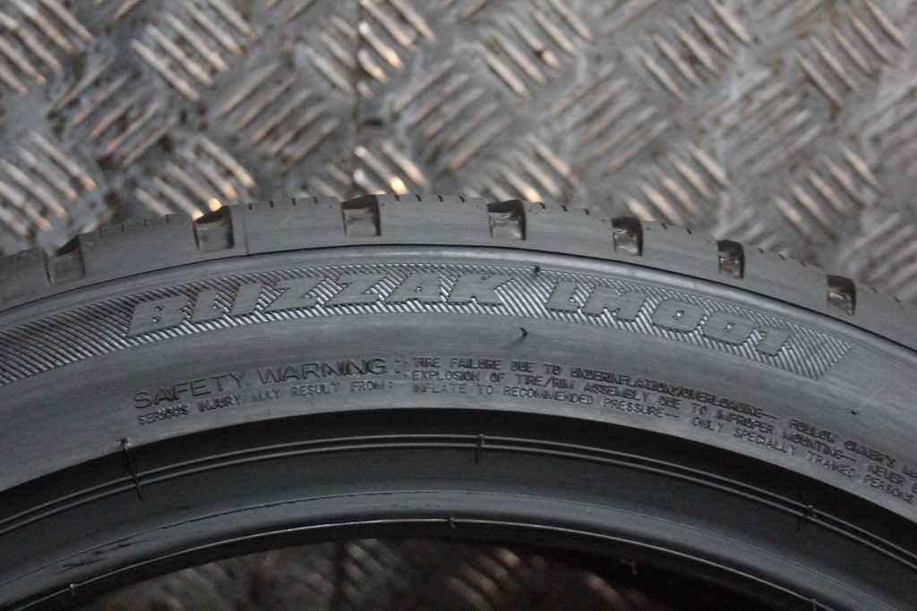 255/40/20 Bridgestone Blizzak LM 001 255/40 R20 97W