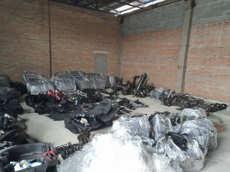 Opel Zafira B Авторозборка Розборка Разборка Бампер Фара Двері