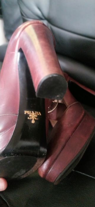 Туфлі Prada milano