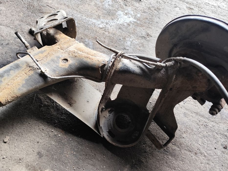 Belka tylna oś zawieszenia sprężyna Golf IV Audi A3 8L Skoda Octavia I