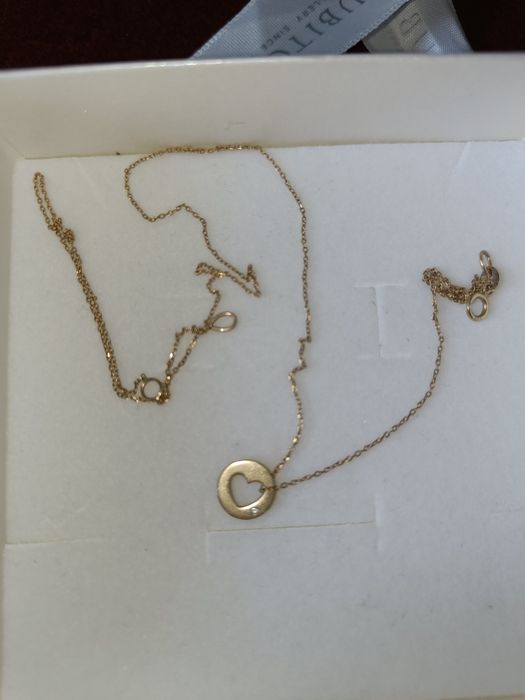 Złota celebrytka Jubitom