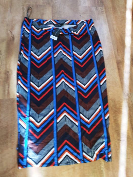 Продам длинную юбку и платье р. 14(50)