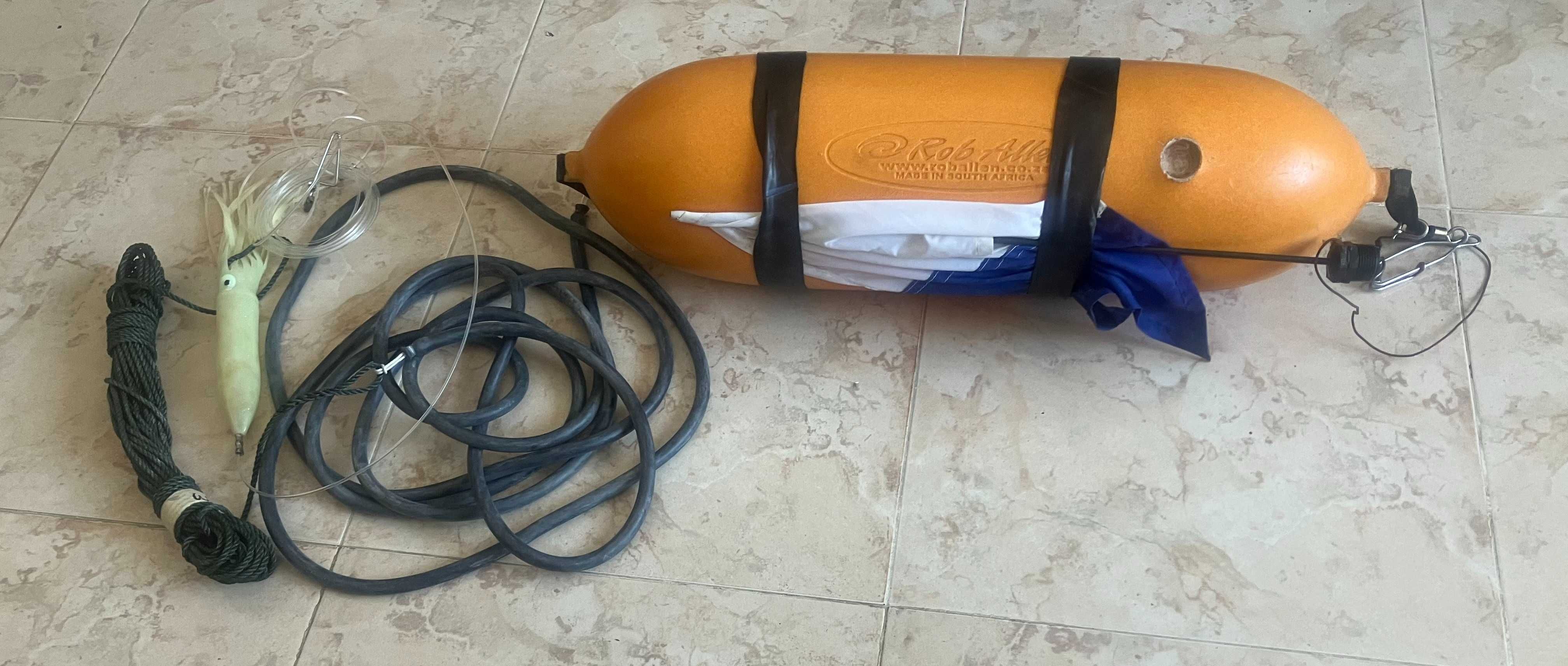 Caça no azul equipamento completo pesca submarina