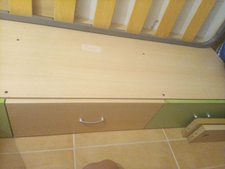 Cama dupla com 3 gavetas