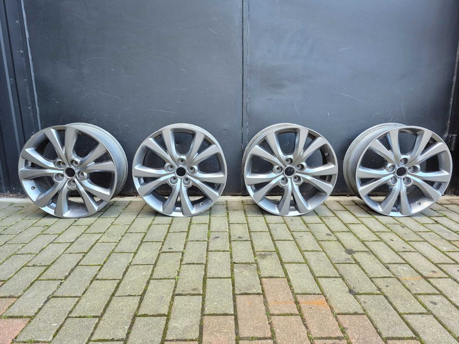 Mazda CX-30 19- 4x Felgi aluminiowe 7.0" x 18" 5x114.3 ET45 oryginalne
