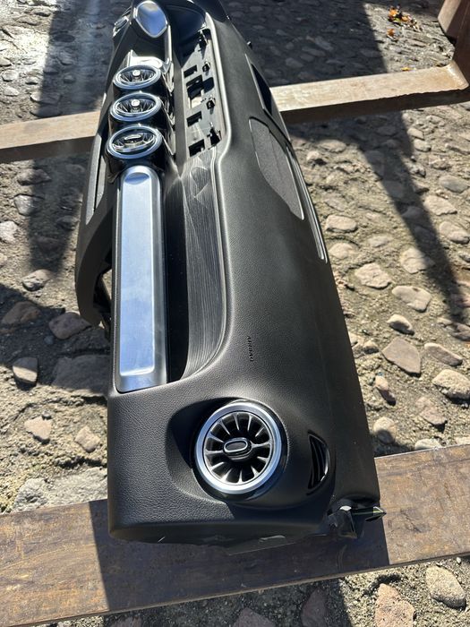 Deska konsola mercedes glb