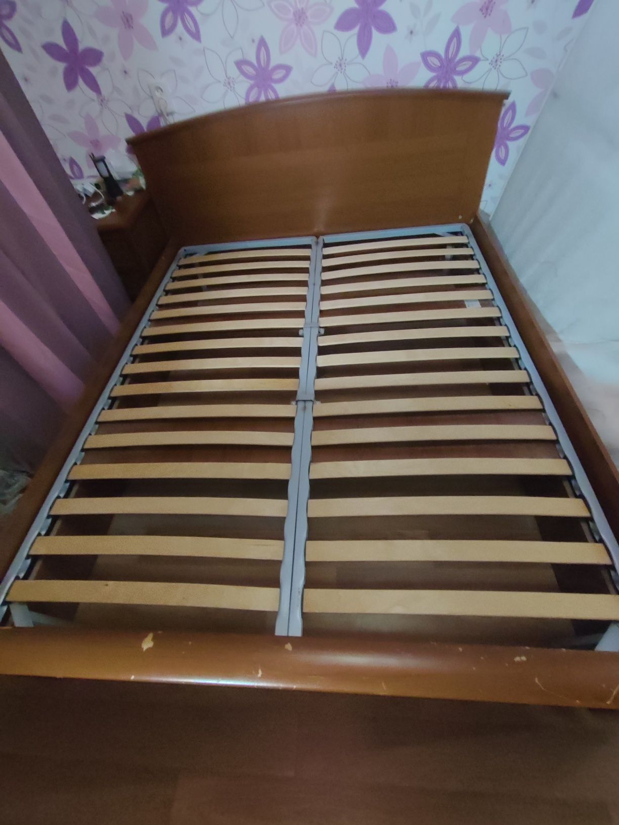 Продам ліжко 160/200 торг