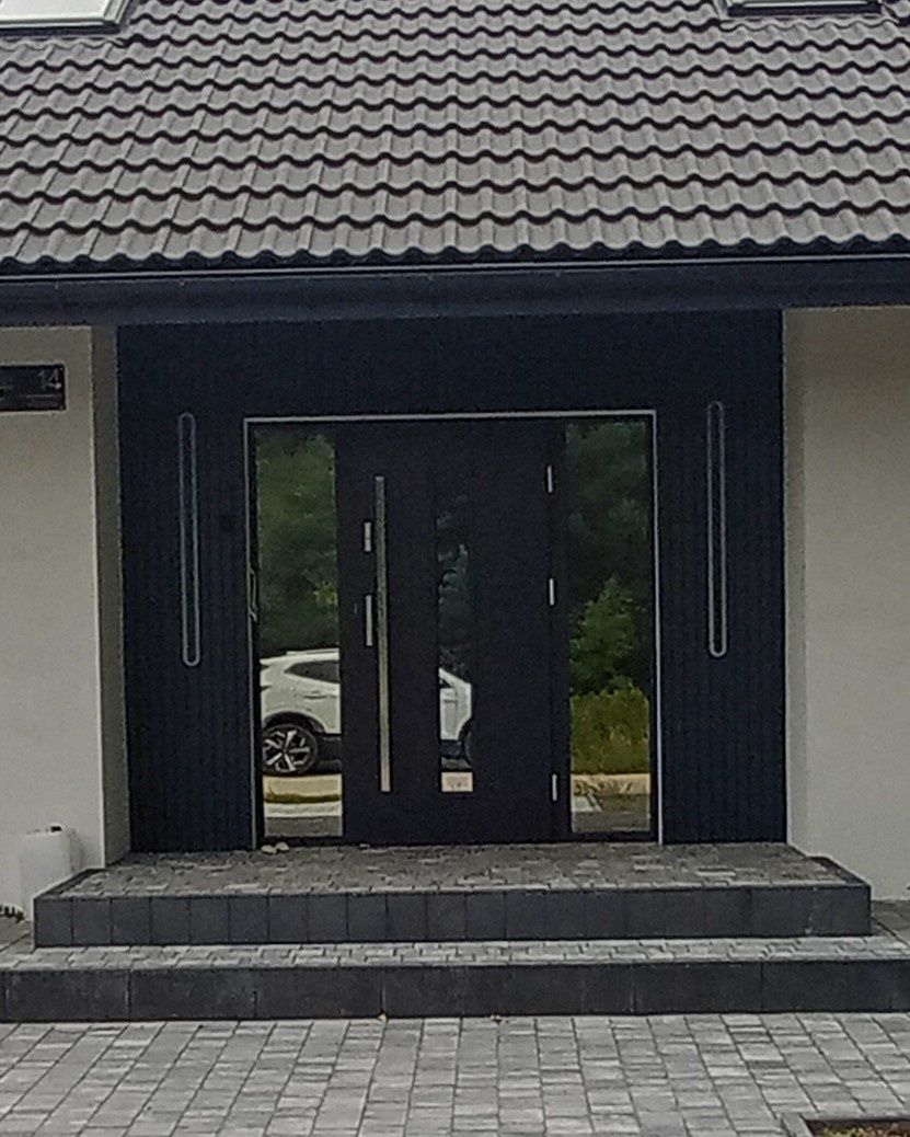 Nowy dom jednorodzinny z wiatą w 6 miesiecy