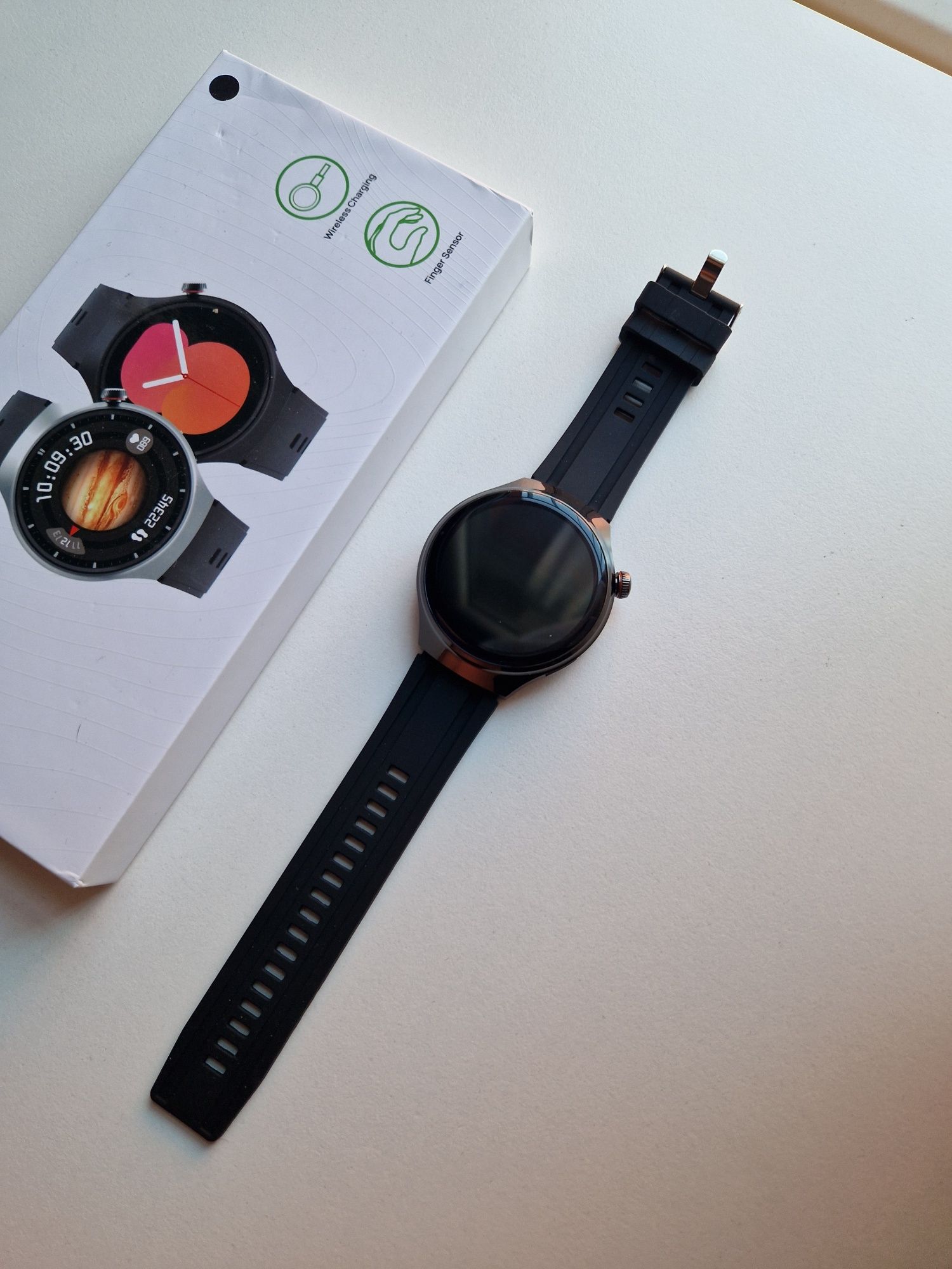 Smartwatch okrągły nowy, komplet