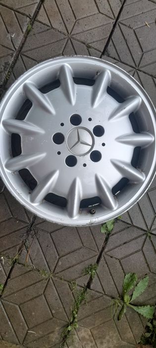 Продам диски Mercedes benz r16