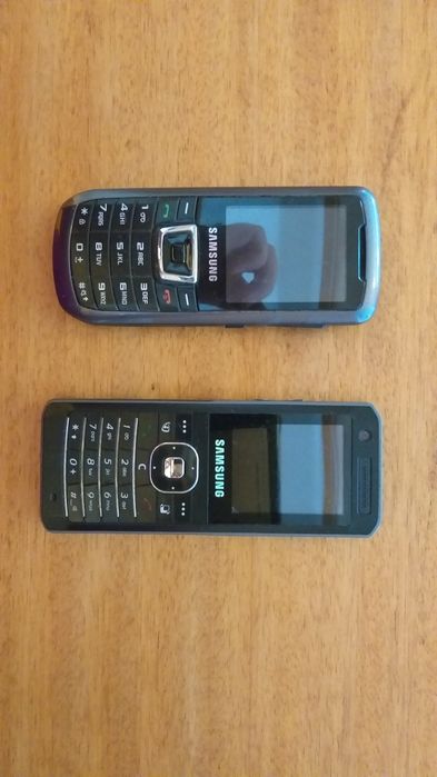 2 Telemóvel Samsung  para colecionadores