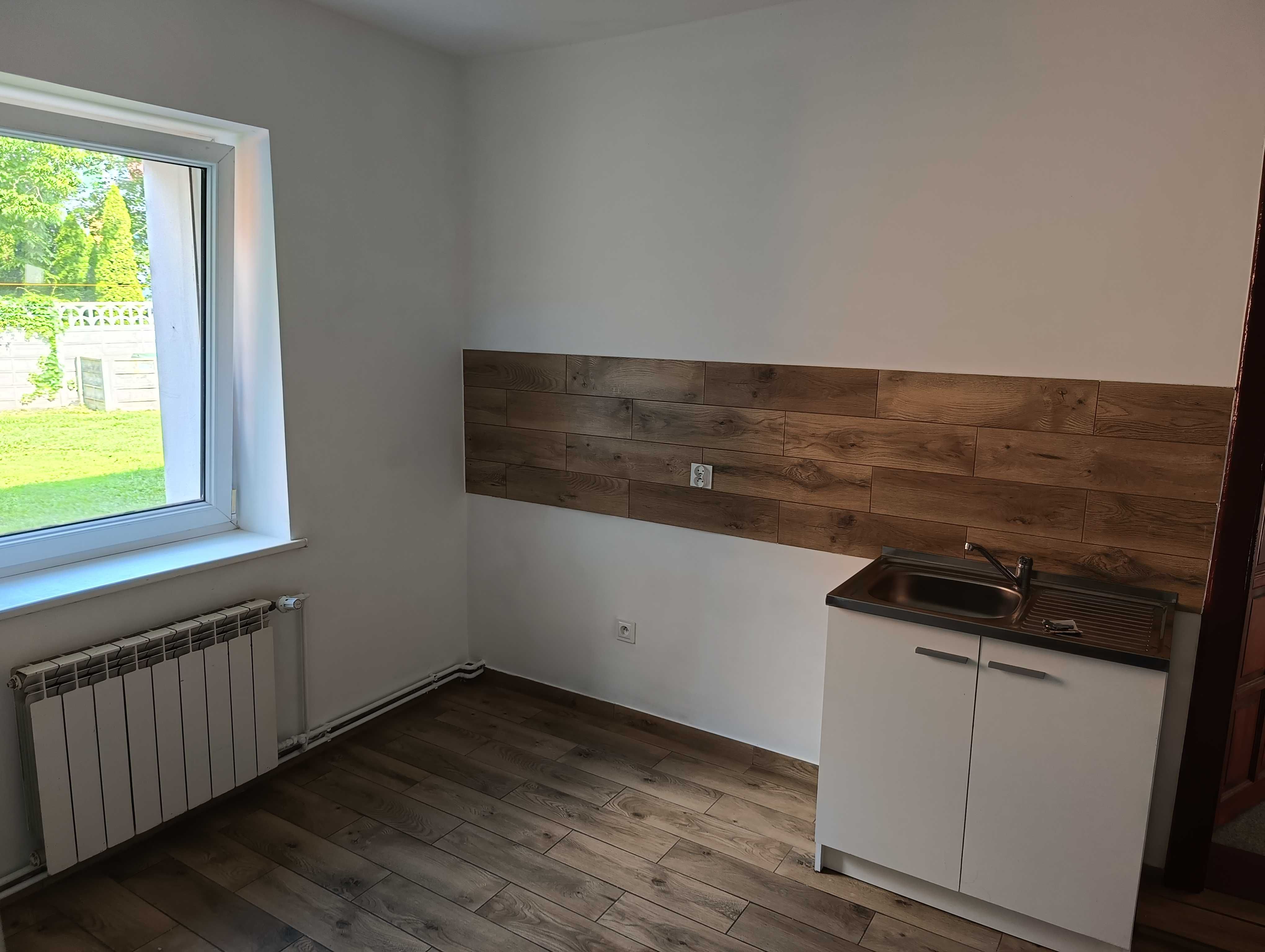 Do wynajęcia Mieszkanie bez umeblowania 30m P+K+Ł ( Centrum miasta )