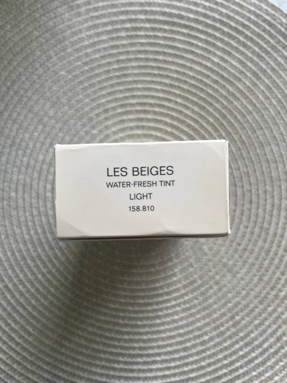 Chanel les beiges water-fresh tint light 30 мл — тональний флюїд