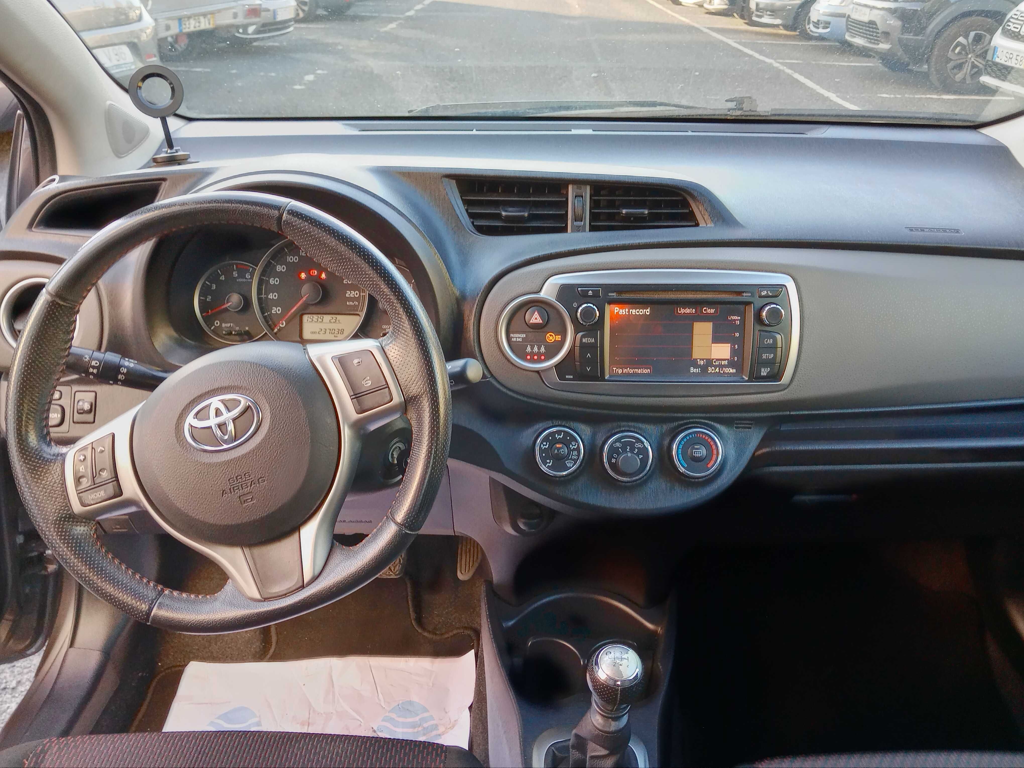 Toyota yaris 1.4 versão sport