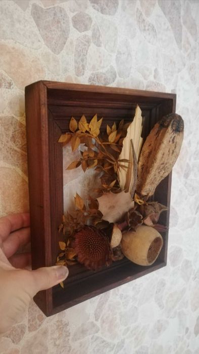 obraz 3D płaskorzeźba kompozycja suszu w ramce brązowa rama 23x19,5cm