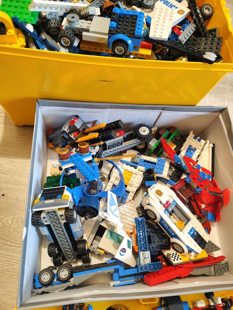 Klocki LEGO + pojemnik