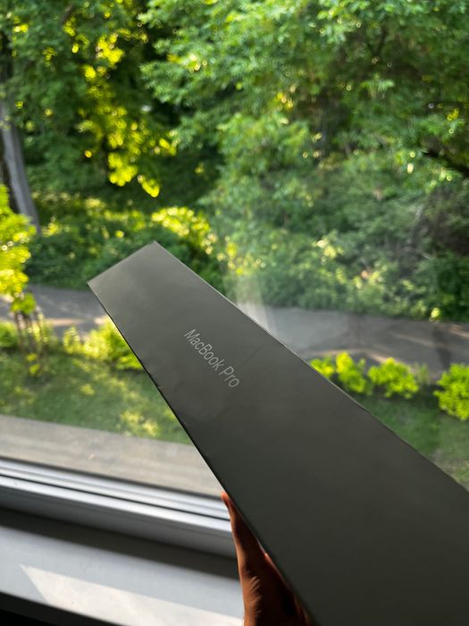 MacBook Pro 15 TouchBar (2019) | Core i7 + Radeon Pro | 16/256 gb