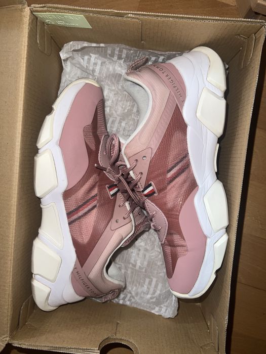 Кросівки tommy hilfiger 39 кроссовки