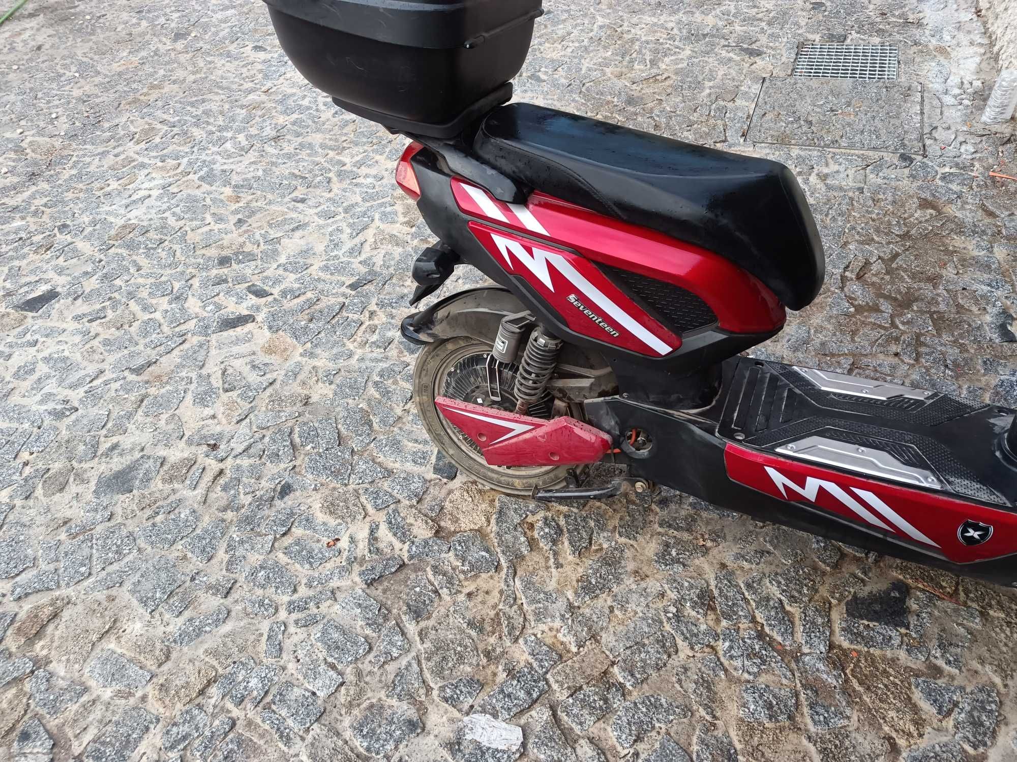 Mota elétrica em bom estado