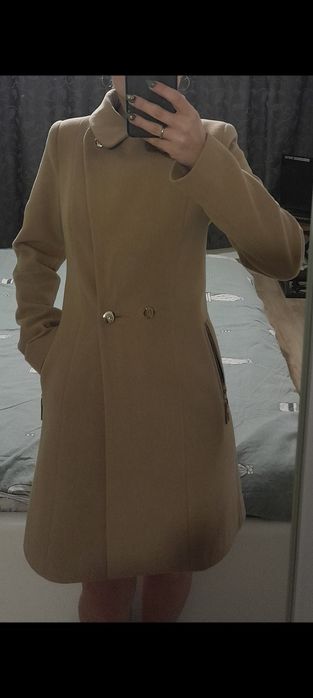 Жіноче пальто 42 р.