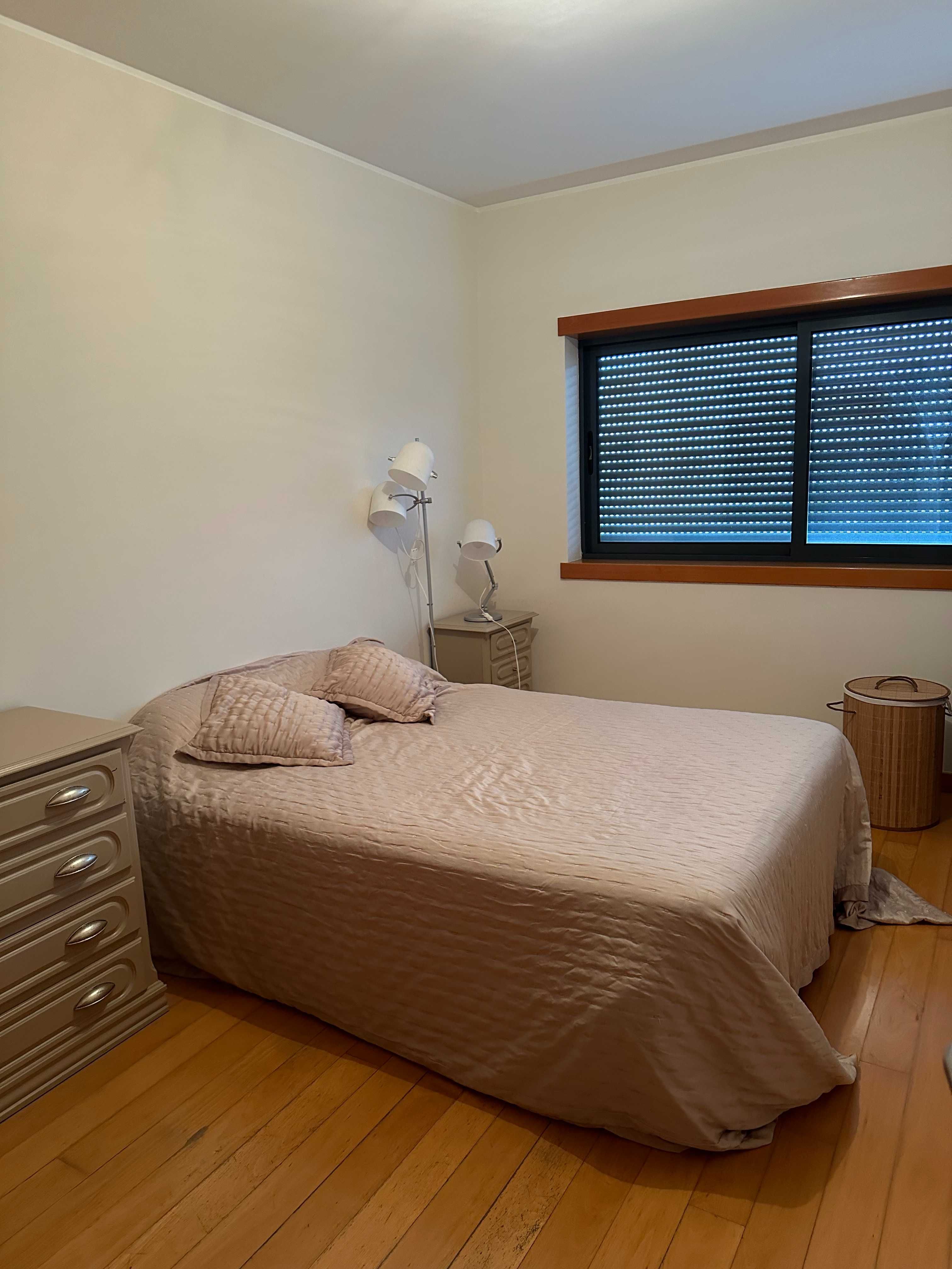 Quarto senhora/ estudante | Seixal