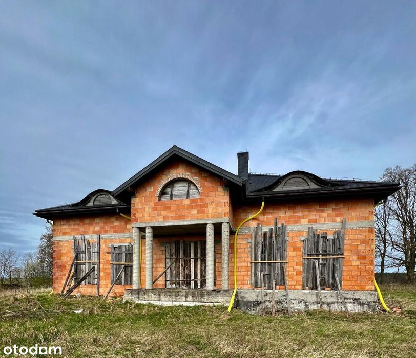 Dom/Pałac z działką 1,5 ha w pobliżu Szczecina
